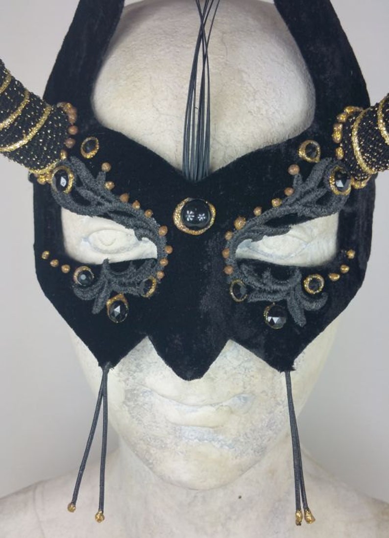 Black Masquerade Mask//Horned Masquerade Mask//Goth Masquerade Etsy