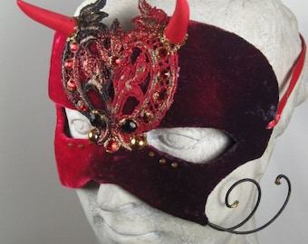 Red Devil Masquerade Mask//Masquerade Ball Mask//Mens Masquerade Mask//Halloween Masquerade Mask//Mardi Gras Masquerade Mask