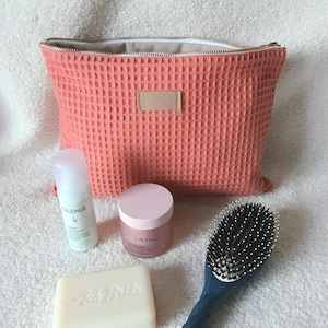 Trousse de toilette femme en tissu coton nid d'abeille rose - grand modèle / Maxi pochette en tissu / Cadeau pour elle