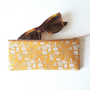 Etui à lunettes molletonné en tissu Liberty of London Capel moutarde / Etui à lunettes de soleil souple / Cadeau Fête des mères image 5