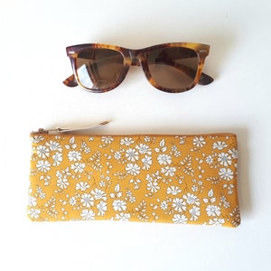 Etui à lunettes molletonné en tissu Liberty of London Capel moutarde / Etui à lunettes de soleil souple / Cadeau femme Made in France