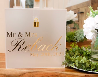 Wedding Card Box with Lock and Key, Clear Elegant Acrylic Card Box, Custom Lockable Card Box