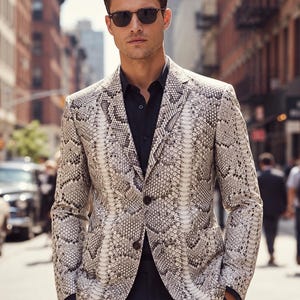 Blazer de piel de pitón dorada para hombre, hecho a mano / Chaqueta de lujo ajustada de piel de serpiente exótica.
