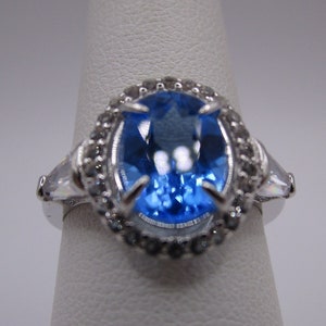 Oval Cut Royal Blue and White Topaz Ring in Sterling Silver - size 7    #3398