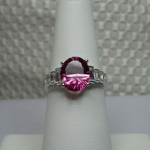 Topaz Mystic Pink and White w szlifie owalnym wklęsłym w srebrze próby 925 - rozmiar 7 #3543