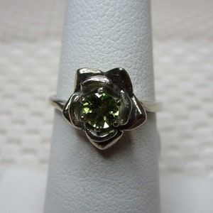 Round Cut Pakistan Peridot Rose Form Ring in Sterling Silver - size 6                         #2716