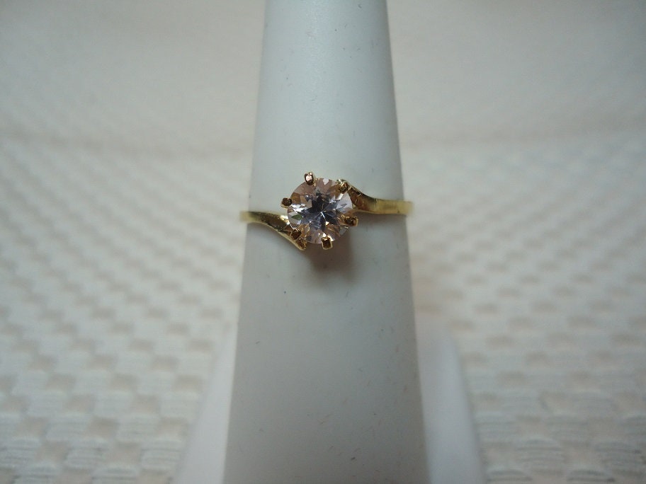 Round Cut Morganite Ring in Solid 10K Yellow Gold  #2362
