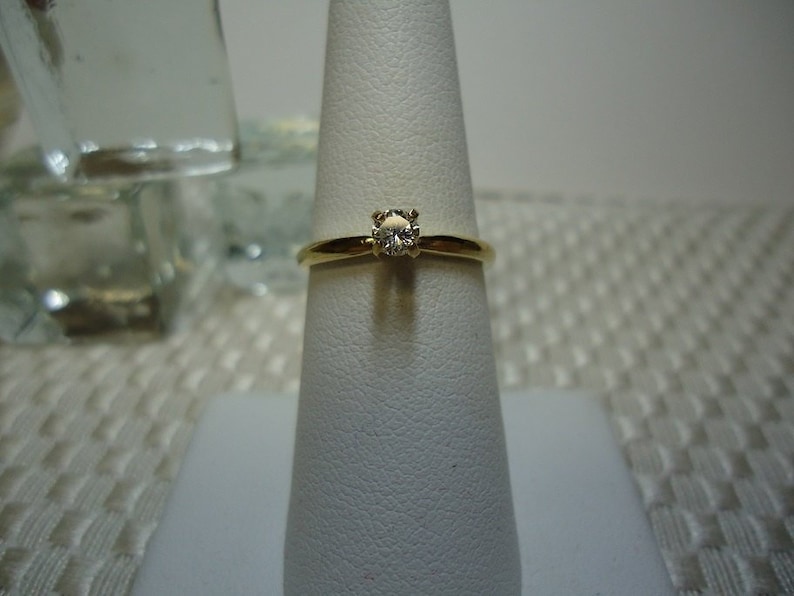 Round Cut White Diamond Ring in 14 karat Yellow Gold #1179