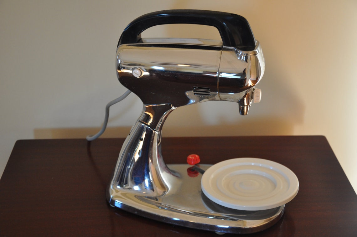 Chrome Vintage Scovill Hamilton Beach Mixer Stand Model 25 Etsy