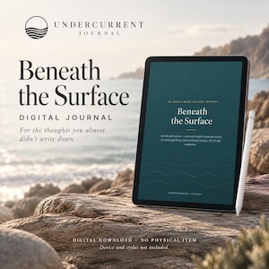 以下が含まれることがあります： タブレット画面に表示されたデジタルジャーナル「Beneath the Surface」と、その横に置かれた白いスタイラスペン。画面には「An eight-week guided journey」「Beneath the Surface」というテキストと、ジャーナルの内容説明が表示されています。