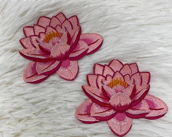 Liveish Multicolor 8 * 8cm Lotus Flower Embroidery Applique, 5 Flower Iron-On Flower Patches, Purple Flower Patches for T-Shirts, Clothing, Home
