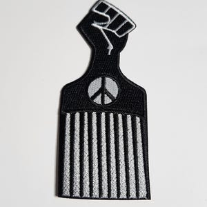Patch Party Club, &quot;Afro Power & Peace Pick&quot; Sz 4.5&quot;, (1-pc), Iron-on, Afrocentric Empowerment Patch for Jackets, Hats, Bags, Shoes