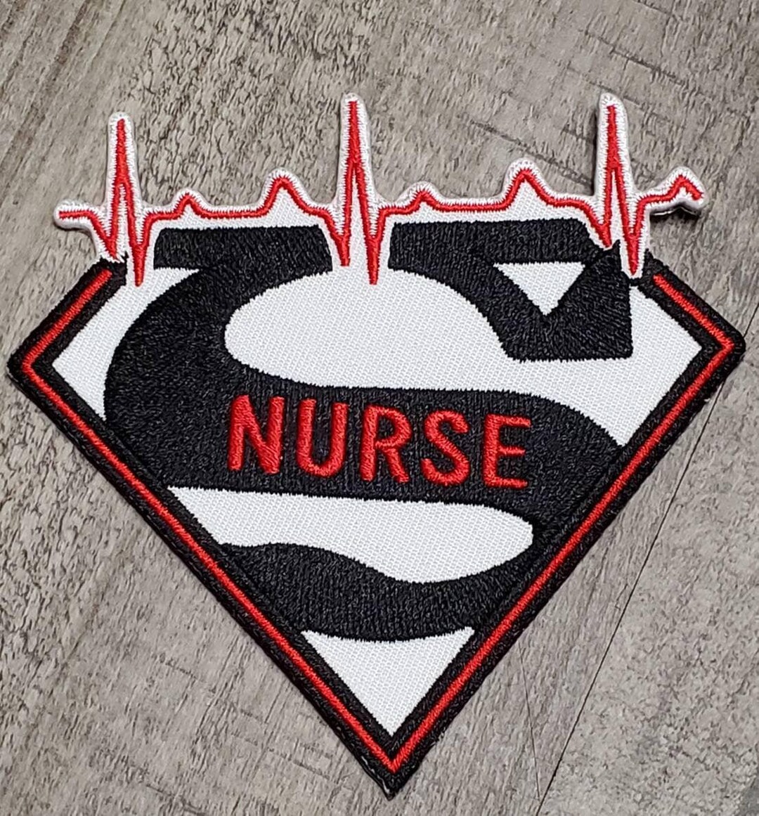 Parche bordado "Super Nurse Badge" en rojo, blanco y negro, talla 4 ...