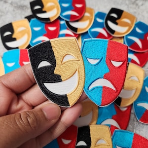 Patch Party Club, Teatro de las Emociones "Emblema de la Comedia y la Tragedia" (1 unidad) Parche termoadhesivo, parche bordado para actores, gorras de camionero, ropa