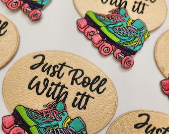 Patch Party Club (Pacote Atacado com 6 peças) "Just Roll With It" Apliques bordados termocolantes premium – Mesmo estilo, para projetos DIY, bonés, jaquetas, Preço sugerido: 43
