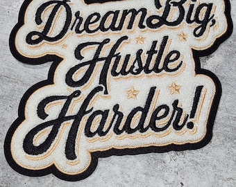 Patch Party Club, écusson en chenille « Dream Big, Hustle Harder » – Insigne d'entrepreneur à coudre ou à coller 9 x 9 po, grand écusson de veste, sweats à capuche, jean