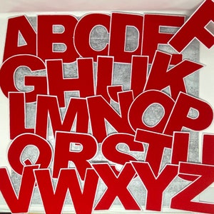 Letra universitária grande de 6", VERMELHO/BRANCO, Chenille e com letras de feltro, 1 peça, escolha sua letra, patch de A a Z, passe a ferro ou costure, personalize sua jaqueta