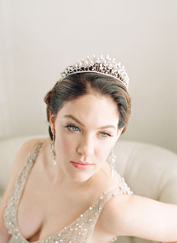 Swarovski Crystal Pearl Bead Silver Tiara yhst-  main image 3