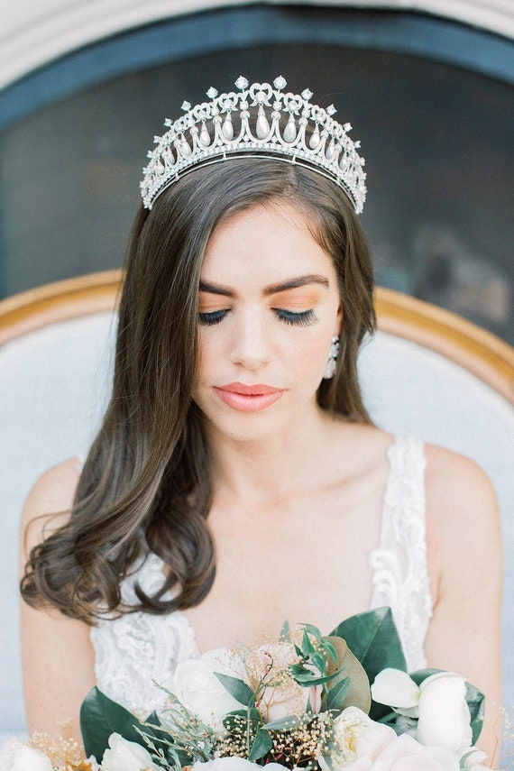 Tiara Royal Pearl Bridal Tiara, LOVERS KNOT Pearl Tiara Tiara Royal Pearl Bridal Tiara, LOVERS KNOT Pearl Tiara