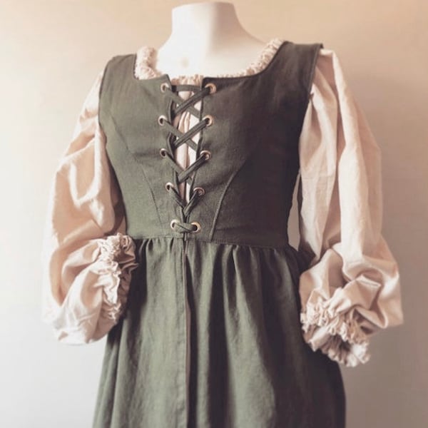 Women’s Renaissance Gown, renaissance clothing, fairy tale costumes, womens dresses , halloween costume, medieval clothing, theatre costume