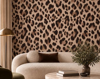 Behang met luipaardprint, chique behang met dierenmotief, luxe en glamoureuze wanddecoratie, behang voor een Parijs appartement, naadloos zelfklevend.