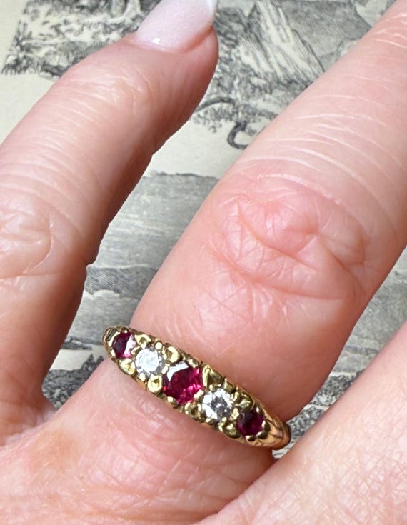 Ruby Ring 18K Vintage Ruby Engagement Ring Antiqu… - image 9