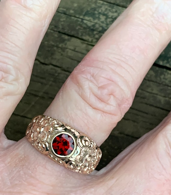 Garnet Ring 14K Victorian Garnet Ring Repose' Garn