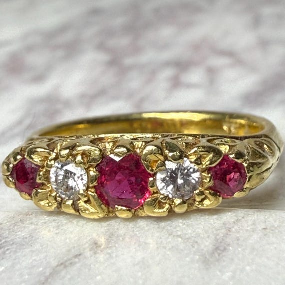 Ruby Ring 18K Vintage Ruby Engagement Ring Antiqu… - image 1