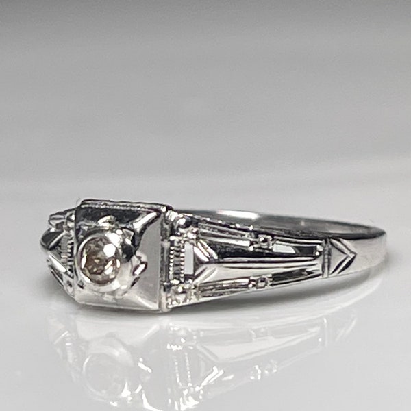 Pink Diamond Ring 18K Art Deco Engagement Ring 18K Antique Art Deco Diamond Ring Light Pink Diamond Ring 1920s Aesthetic Gift for Her 750