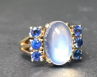Moonstone Ring 14K Yellow Gold Blue Sapphire Ring Vintage Sugarloaf Cabochon Cut Moonstone Vintage Engagement Ring Wabi Sabi Dark Academia