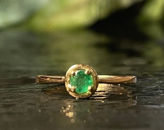 Emerald Ring 18K Colombian Emerald Ring Emerald Ring solid 750 Gold Ring Natural Emerald Engagement Ring May Birthday Gift