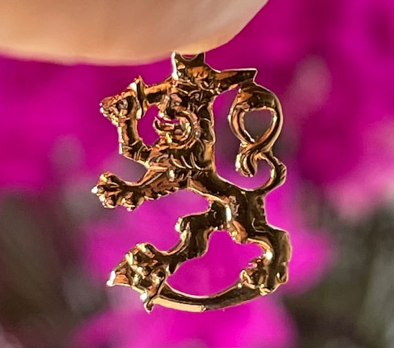 Pendant Finland Rampant Lion with Sword Coat of A… - image 1