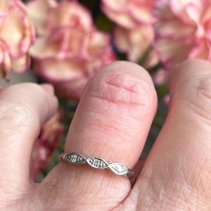 Platinum Diamond Wedding Ring Platinum Diamond Wedding Band Vintage Platinum Stacking Ring Anniversary Gift for Her 1940s