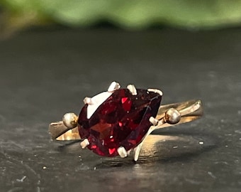 Garnet Ring 18K Antique Pear Cut Vintage Garnet 18K Yellow Gold Snake Ring Garnet Unique Engagement January Birthday Dark Academia Aesthetic