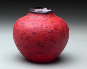 vaso nativo rosso, vaso in vetro soffiato a mano inciso rosso,