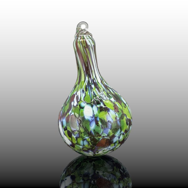 holiday teardrop, hand blown glass ornament, Christmas suncatcher, holiday decoration, gift idea