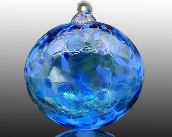 pristine round, hand blown glass ornament, Christmas suncatcher, holiday decoration, gift idea