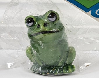 Mini Frog Figurine, Vintage Miniature Frog, Fun Miniature, Tiny Frog Figurine, Frog Lover Gift, Frog Craft Miniature, Retro Frog