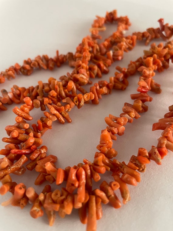 Antique Strand of Natural Salmon Branch Coral Twi… - image 2