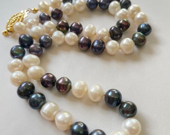 Vintage 1990's Pearl Necklace, Black & White Pearls, single strand Modern Pearl Necklace, Baroque Pearls, Vintage Gift