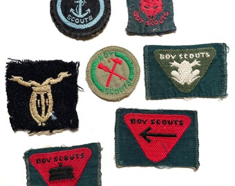 Vintage embroidered Cloth Badges, Scout Badges, School badge, Cool Vintage patches