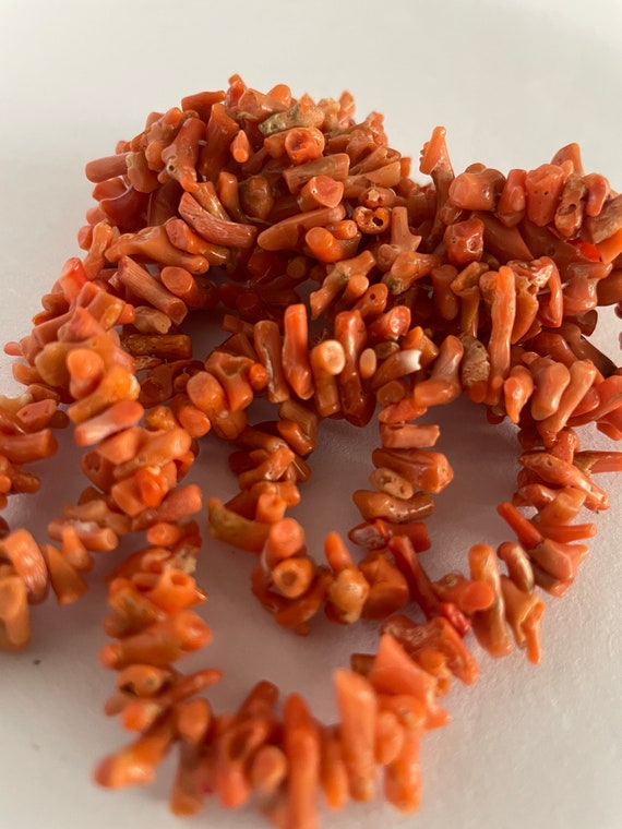 Antique Strand of Natural Salmon Branch Coral Twi… - image 8