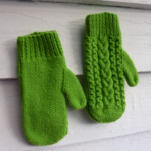 Vintage Apple Green Wool Mittens - Ladies Mittens - Wool Hand Knit - Vintage Fashion