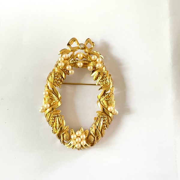 Huge CHRISTIAN DIOR  Brooch, Signed Designer Brooch, Mid Century Collectable Brooch,Rhinestone & Faux Pearl Wreath Brooch