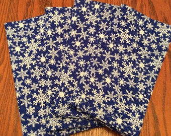 Blue Snowflake Dinner Napkins – 100% Cotton Holiday Table Linens
