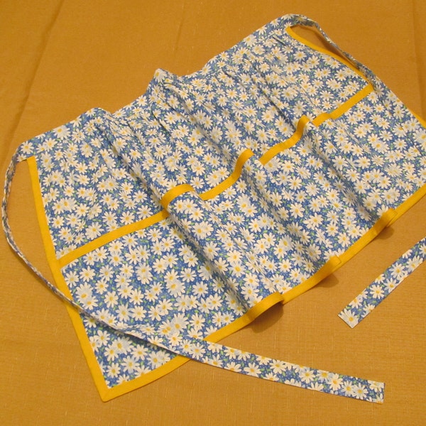 Half Apron with Three Pockets and Cute Flower pattern