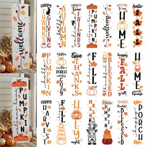 Può includere: Una collezione di ventiquattro insegne rettangolari verticali con motivi autunnali. Ogni insegna mostra testi stagionali come Welcome, Fall, Pumpkin e Harvest, decorati con foglie d'acero, zucche e gnomi arancioni e marroni.