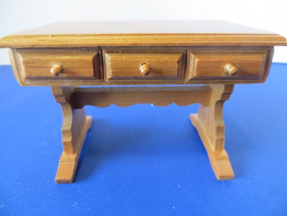 Vintage Early American Style Wooden Pedestal Desk Doll House Vintage Early American Style Wooden
