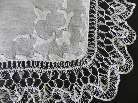 Hairpin White Appliqued Handkerchief - image 3