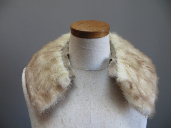 Petite Blond Fur Mink Collar - image 1